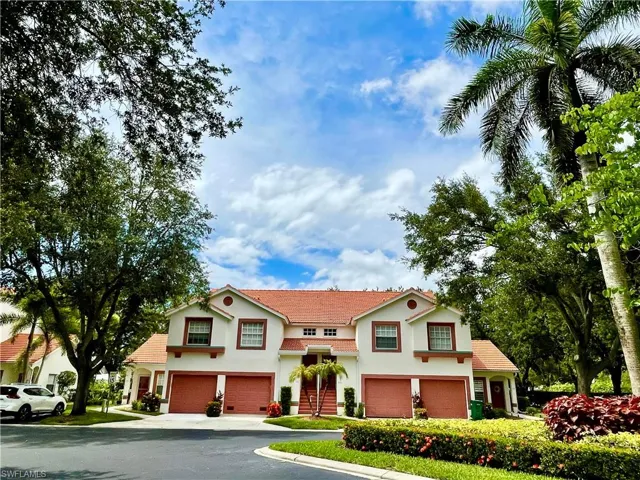685 Windsor Sq 101, Naples, Florida 34104