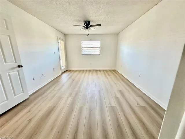9395  Pennsylvania  AVE, Bonita Springs, FL 34135