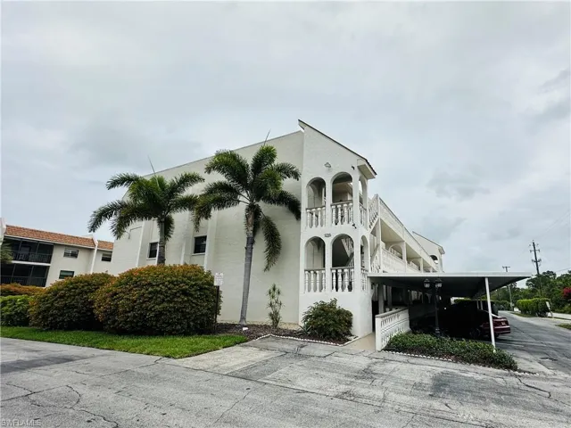 9395  Pennsylvania  AVE, Bonita Springs, FL 34135