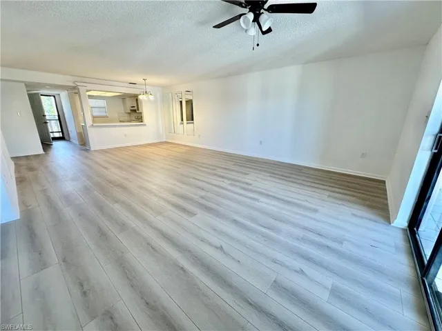 9395  Pennsylvania  AVE, Bonita Springs, FL 34135