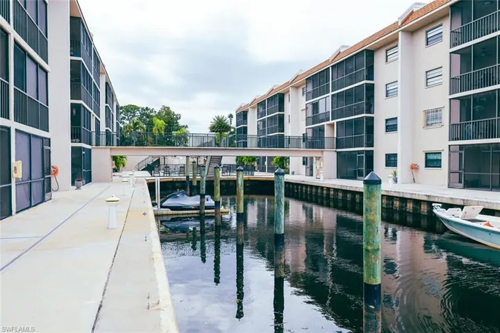 9395  Pennsylvania  AVE, Bonita Springs, FL 34135