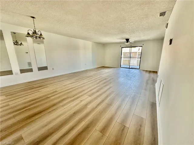 9395  Pennsylvania  AVE, Bonita Springs, FL 34135