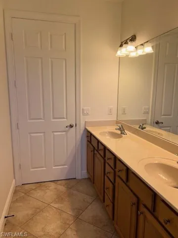 390  Palomar  AVE, Lehigh Acres, FL 33974