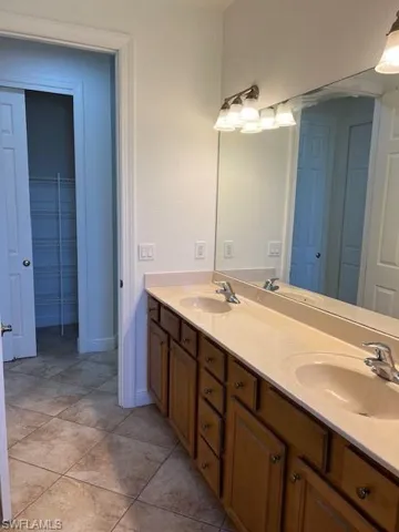390  Palomar  AVE, Lehigh Acres, FL 33974