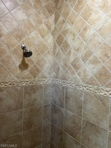 390  Palomar  AVE, Lehigh Acres, FL 33974