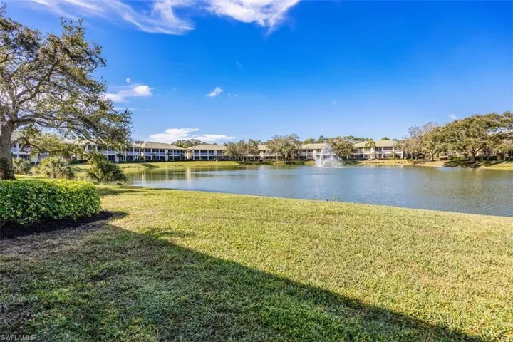 558  Vintage Reserve  LN, Naples, FL 34119