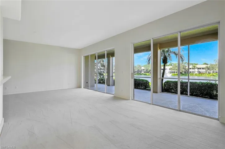558  Vintage Reserve  LN, Naples, FL 34119