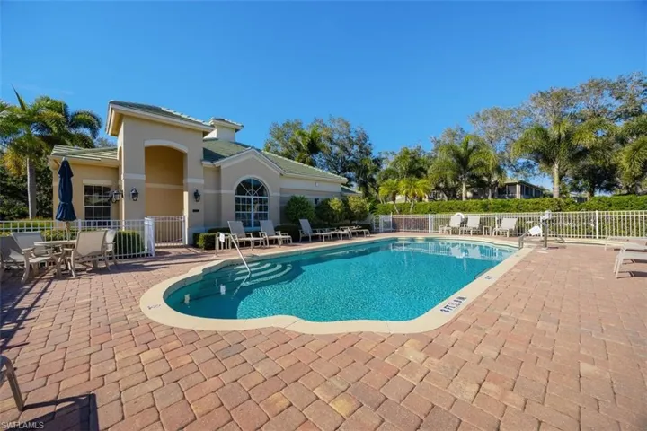 558  Vintage Reserve  LN, Naples, FL 34119