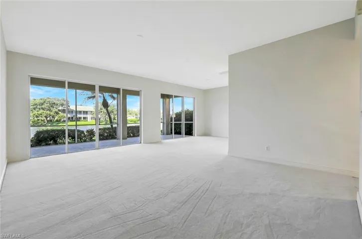 558  Vintage Reserve  LN, Naples, FL 34119