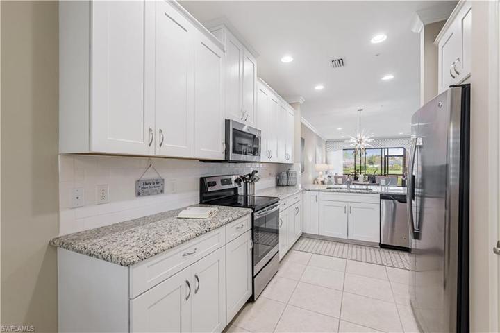 9420 Benvenuto CT # 102, NAPLES FL 34119