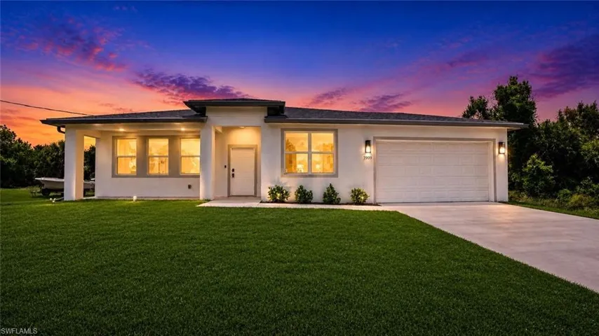 1909 Moore Ave, Lehigh Acres, Florida 33972