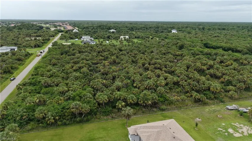 39th Ave Nw, Naples, Florida 34120