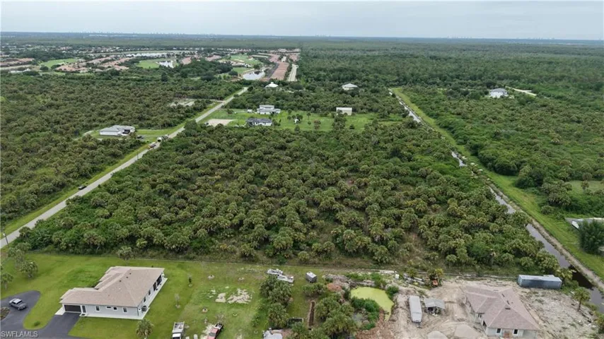 39th Ave Nw, Naples, Florida 34120