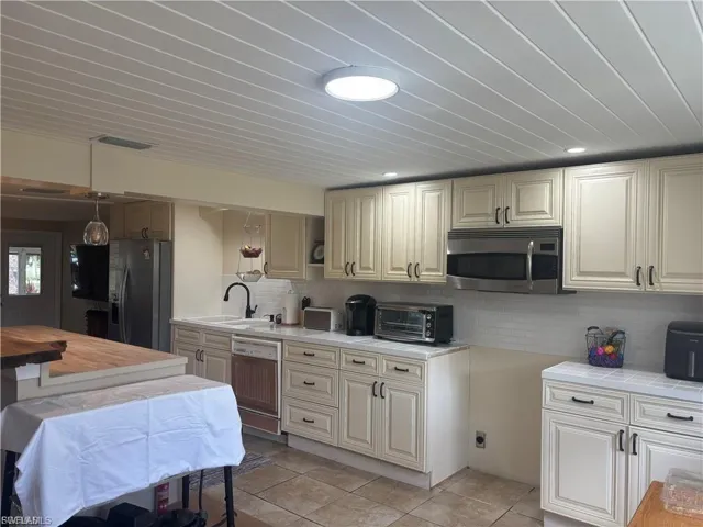 10921 Shirley Ln, North Fort Myers, Florida 33917