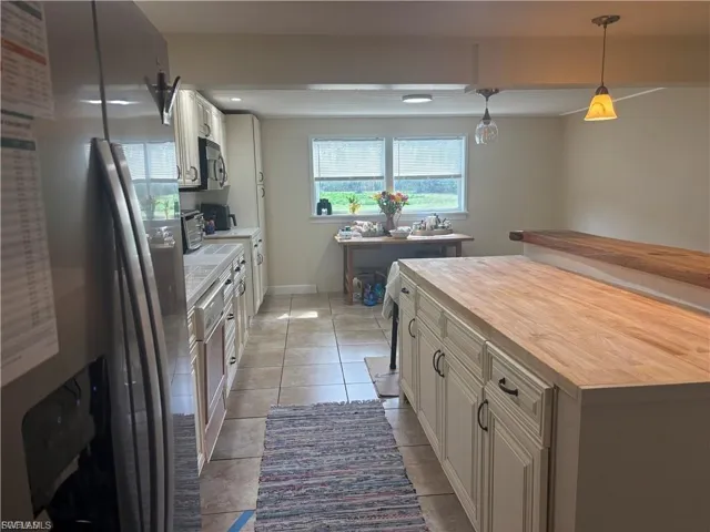 10921 Shirley Ln, North Fort Myers, Florida 33917