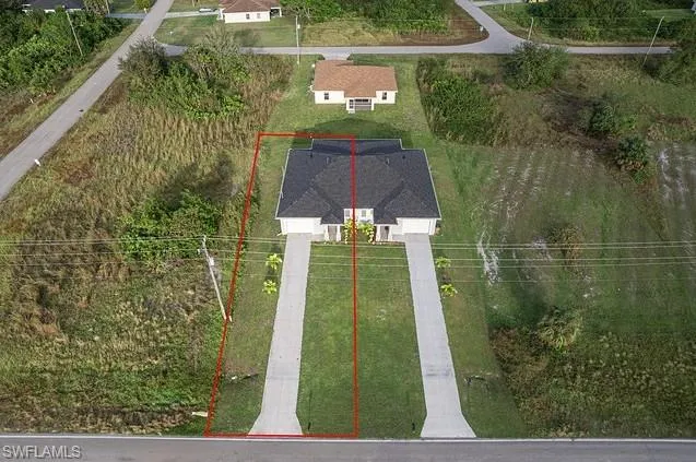 View of subject property with property parcel outlined