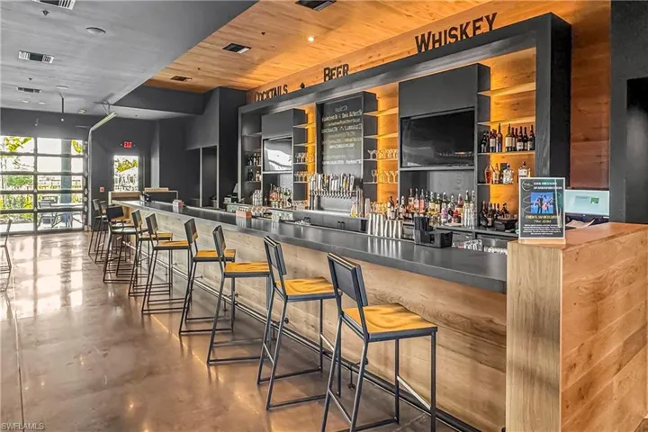 Tasting room offers live music and spirits.