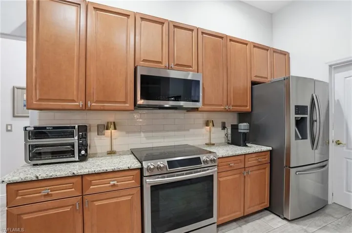 9954 Colonial Walk N, Estero, Florida 33928