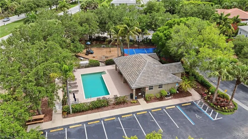 9954 Colonial Walk N, Estero, Florida 33928