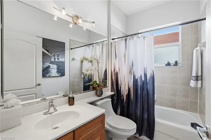 9954 Colonial Walk N, Estero, Florida 33928