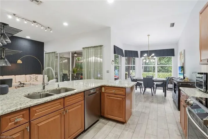 9954 Colonial Walk N, Estero, Florida 33928