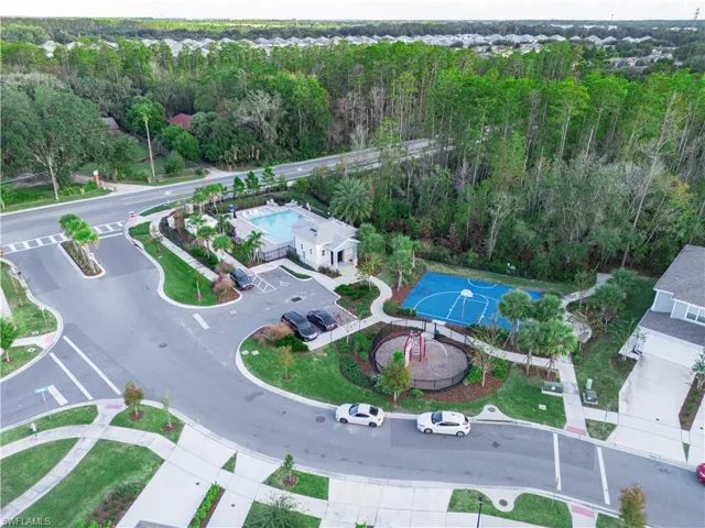 Residents of this community enjoy great amenities, including a sparkling pool, playground, sidewalk, basketball court, and landscaped common areas.