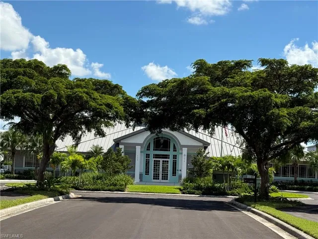 Clubhouse- pool, dock, bocce ball, exercise room and more. Only steps away from this unit.