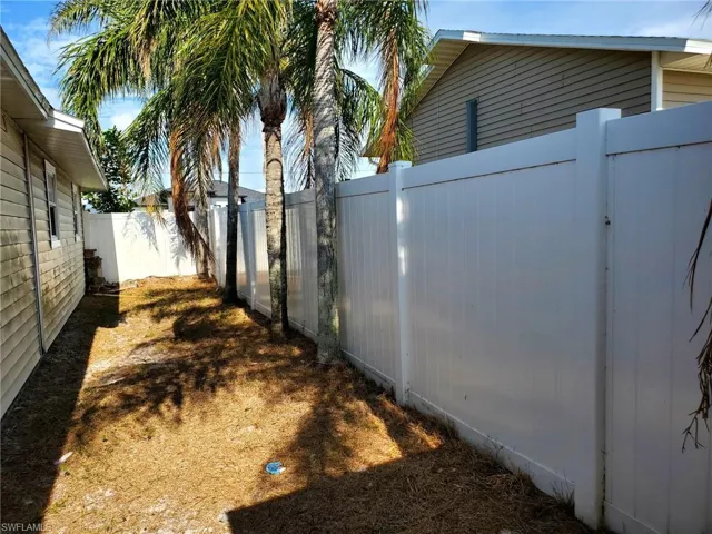 Spare room with baseboards