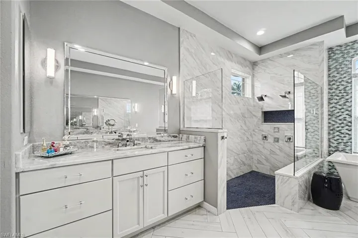 15220 Blackhawk Dr, Fort Myers, Florida 33912