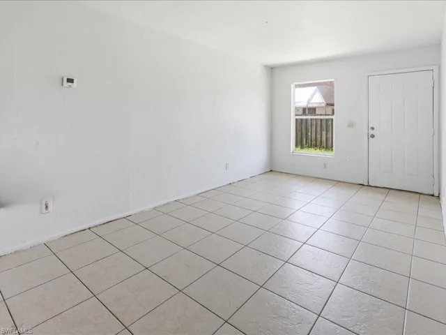 1721 46th Ter Sw, Naples, Florida 34116