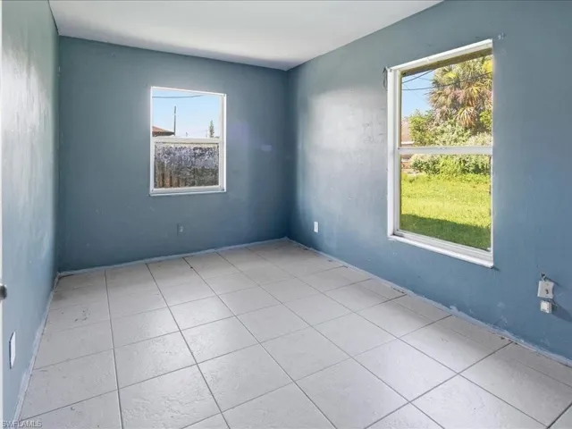 1721 46th Ter Sw, Naples, Florida 34116