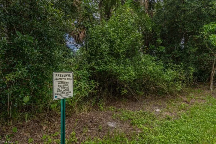 7807 Bucks Run Dr, Naples, Florida 34120