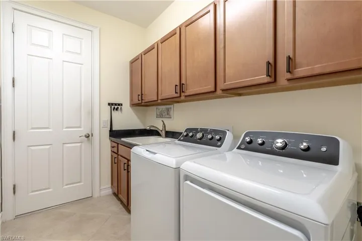 7807 Bucks Run Dr, Naples, Florida 34120