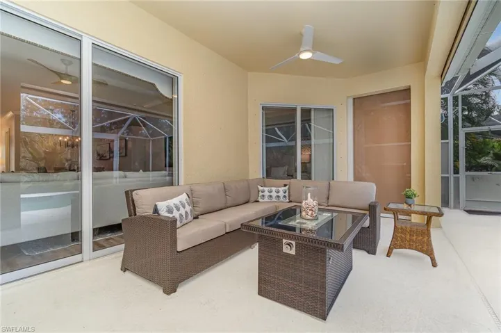 Lanai Dining Area