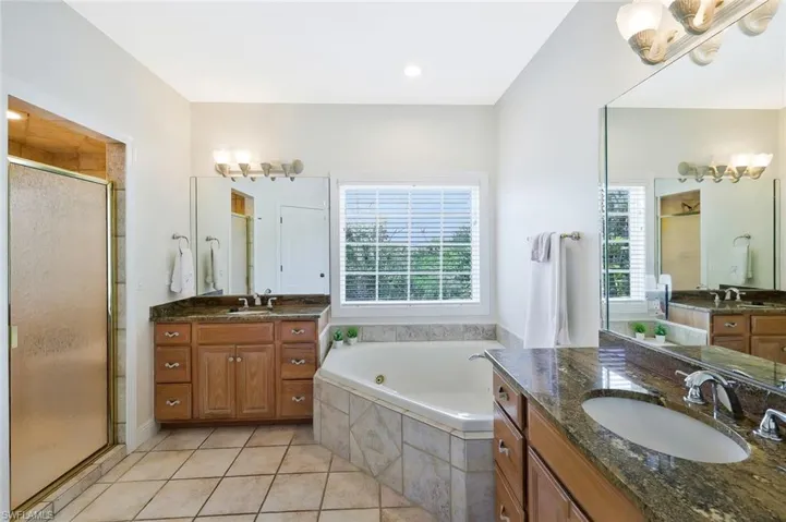 2130 Sunset Cir, Sanibel, Florida 33957
