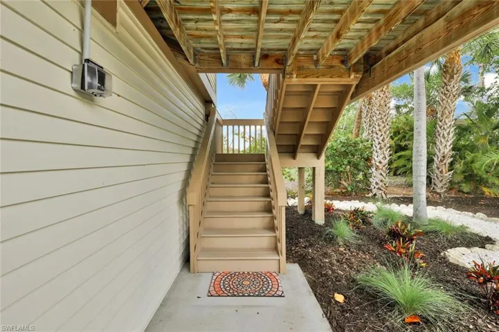2130 Sunset Cir, Sanibel, Florida 33957