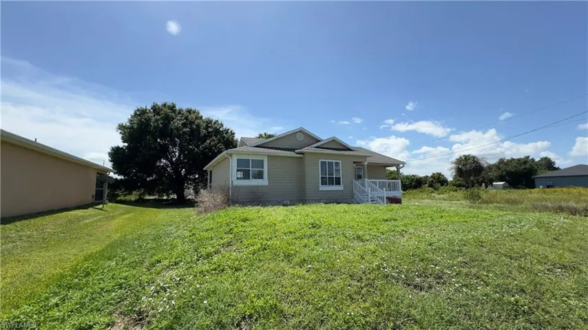824 Frederick Reid St E, Lehigh Acres, Florida 33974