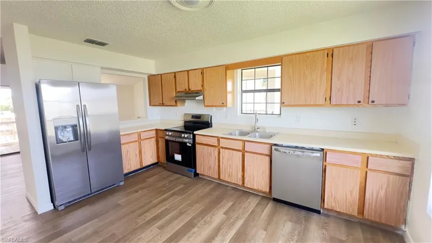 824 Frederick Reid St E, Lehigh Acres, Florida 33974