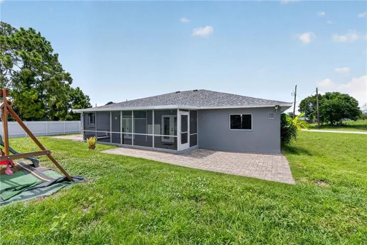 4525-4527 22nd St Sw, Lehigh Acres, Florida 33973