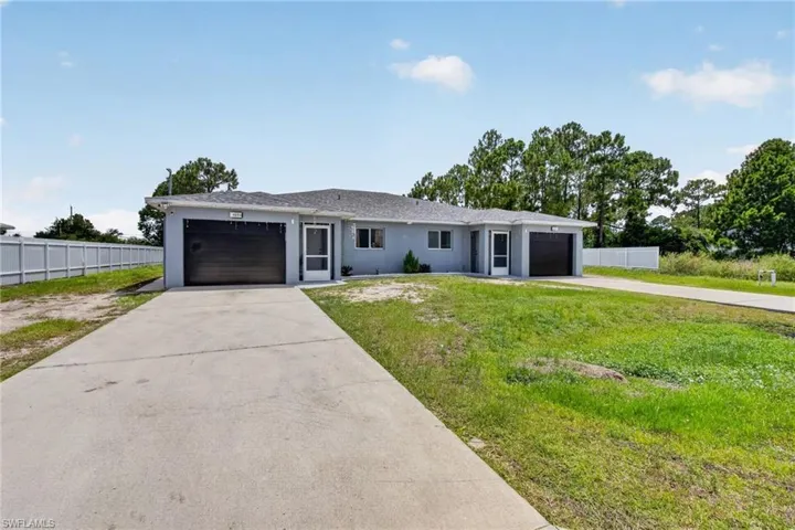 4525-4527 22nd St Sw, Lehigh Acres, Florida 33973