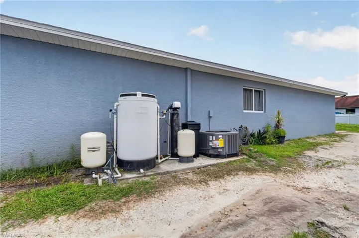 4525-4527 22nd St Sw, Lehigh Acres, Florida 33973