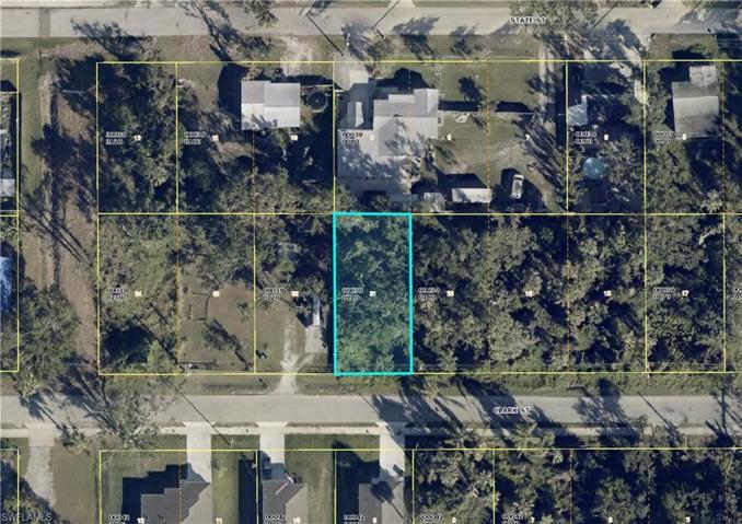 546  Clark  ST, North Fort Myers, FL 33903