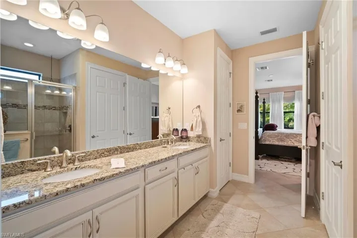14329  Tuscany Pointe  CV, Naples, FL 34120