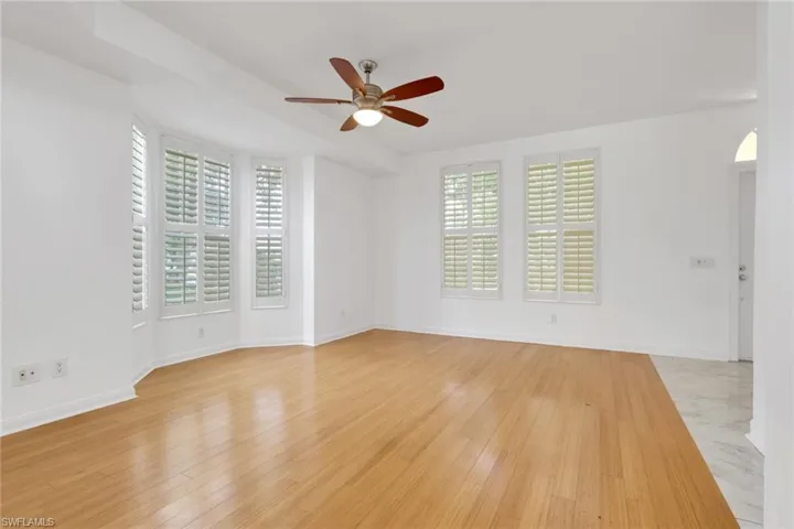 6284 Towncenter Cir, Naples, Florida 34119