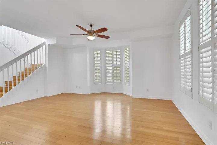 6284 Towncenter Cir, Naples, Florida 34119
