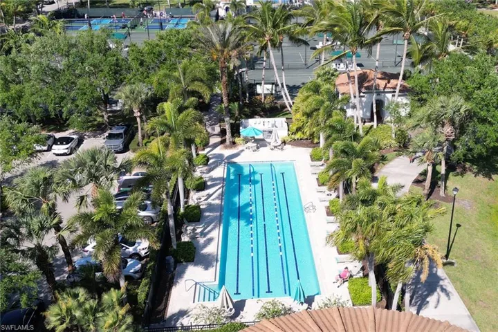 6284  Towncenter  CIR, Naples, FL 34119