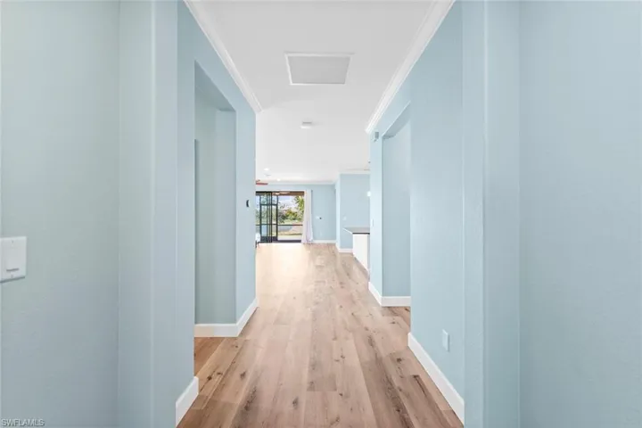 9251  Woodhurst  DR, Naples, FL 34120