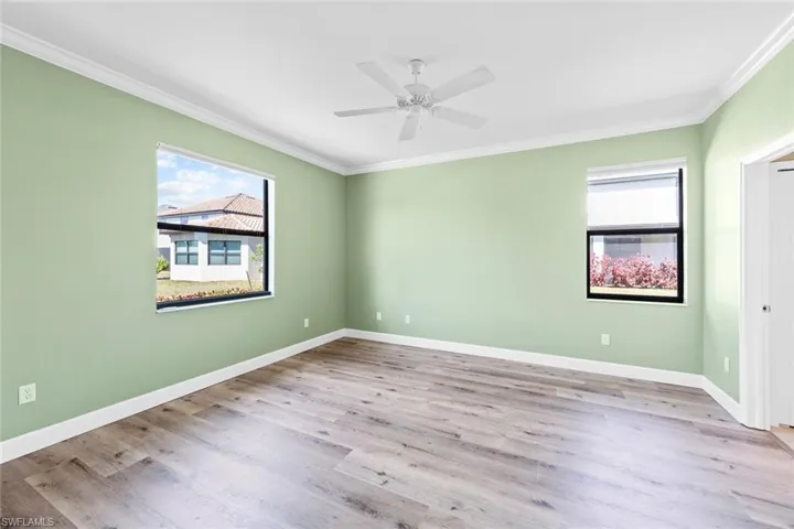 9251  Woodhurst  DR, Naples, FL 34120