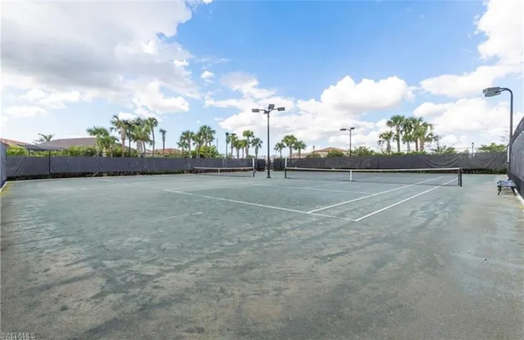 9251  Woodhurst  DR, Naples, FL 34120