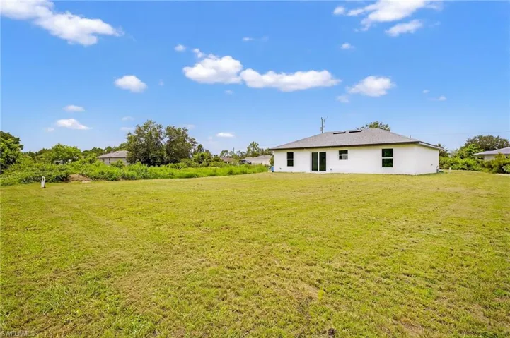 569  Aspen S AVE, Lehigh Acres, FL 33974